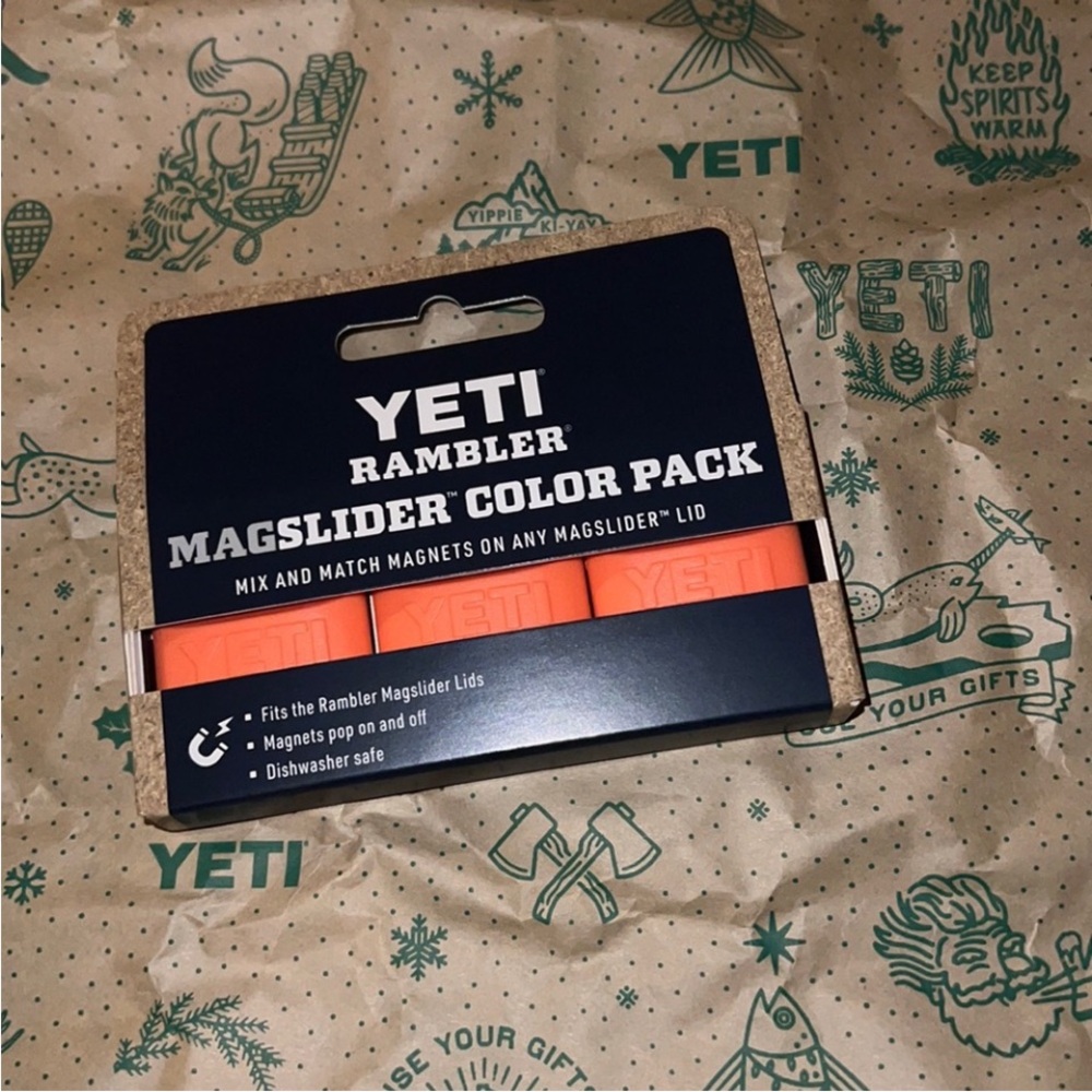 NWT Yeti 3 Pack Magsliders - Coral
